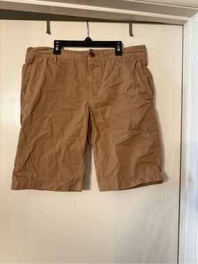 Boss Men's Flat-Front Chino Shorts - Khaki